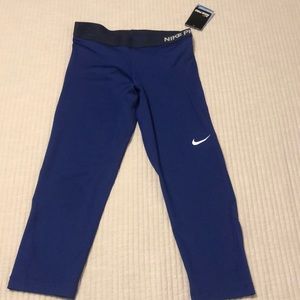 Women’s Nike Capris Base Layer Royal Blue Size Large. New without tags!